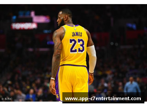 NBA洛杉矶德比：快船与湖人的对决再次引爆球迷热情